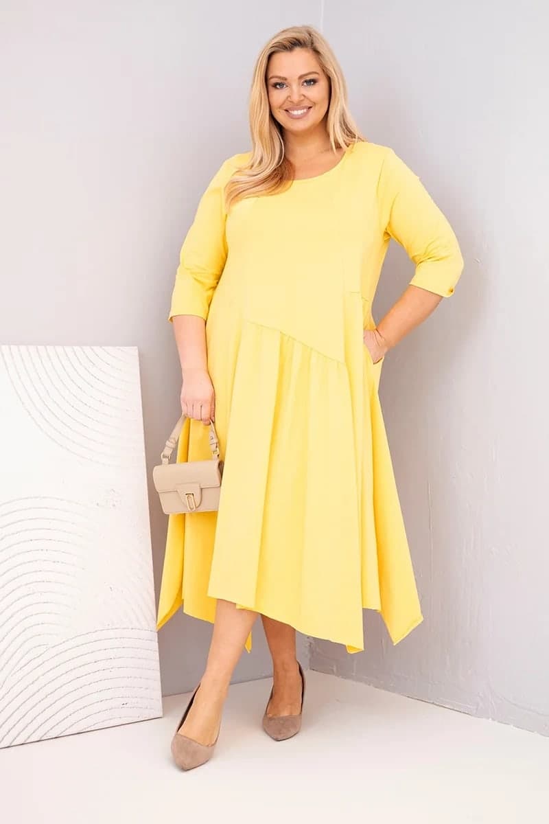Sukienka damska bawełniana plus size z asymetrycznym dołem Lúcia, farba Žltý