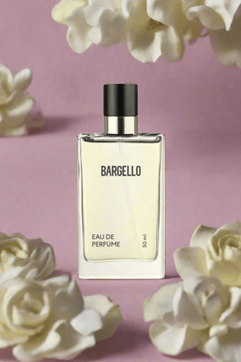 Perfumy damskie 215 o kwiatowym zapachu z gruszką i nutą wanilii 50 ml, farba 50 ml